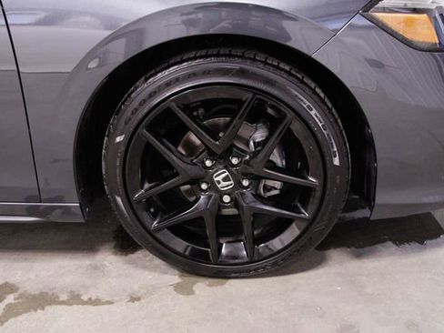 Certified 2025 Honda Civic Sport image 12