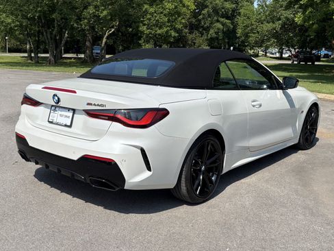 Used 2022 BMW M440i Convertible RWD image 10