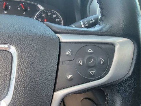 Used 2021 GMC Acadia SLT FWD image 14