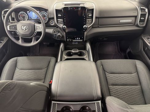 Used 2025 RAM 1500 Big Horn AWD/4WD image 14