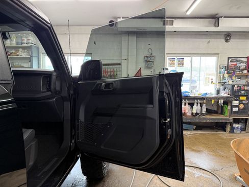 Used 2025 Ford Bronco 4-Door AWD/4WD image 25