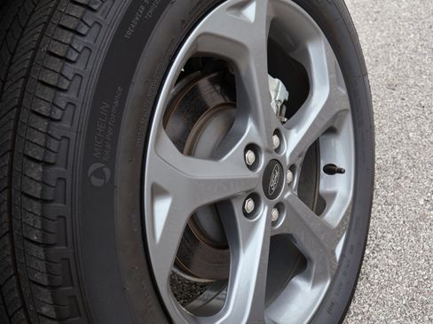 Used 2025 Ford Escape ST-Line AWD/4WD image 37