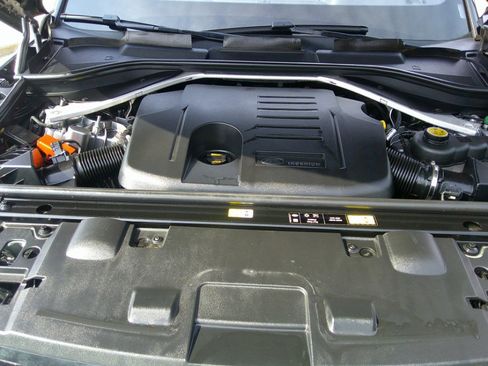 Used 2023 Land Rover Range Rover Sport SE image 62