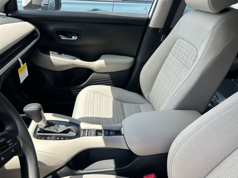 New 2026 Honda HR-V LX image 18