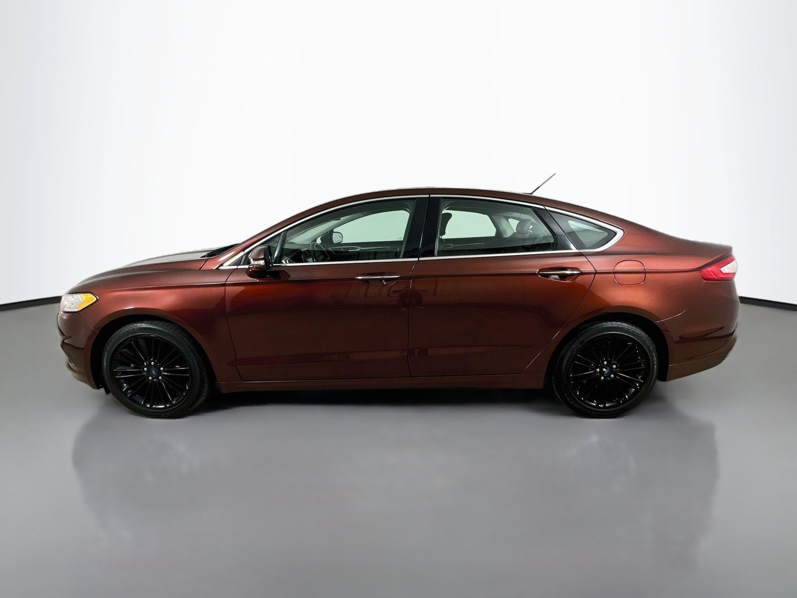 Used 2016 Ford Fusion SE w/ Equipment Group 202A AWD/4WD image 8