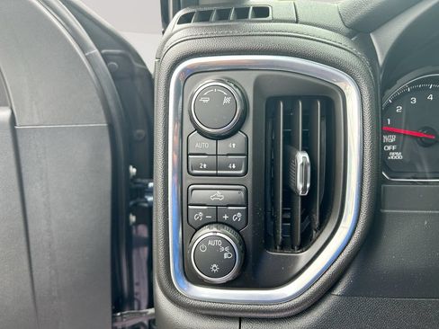 Used 2019 Chevrolet Silverado 1500 LT w/ All-Star Edition AWD/4WD image 17