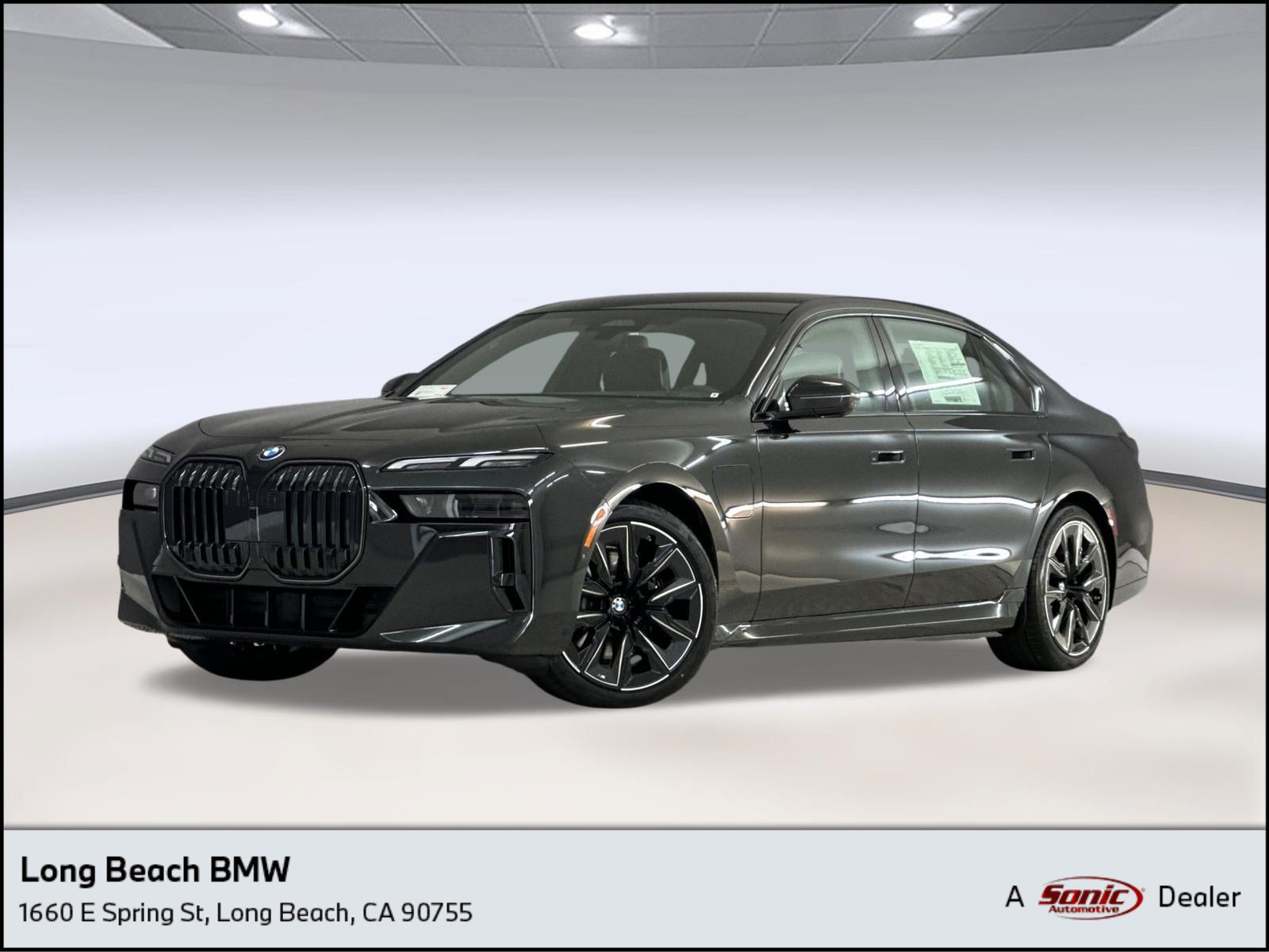 New 2026 BMW 750e xDrive w/ Premium Package AWD/4WD image 1