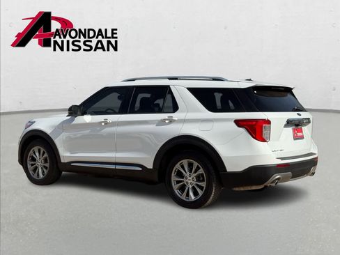 Used 2022 Ford Explorer Limited w/ Equipment Group 301A image 4