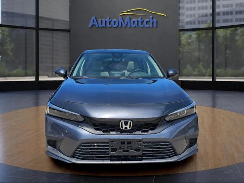 Used 2024 Honda Civic EX-L image 2