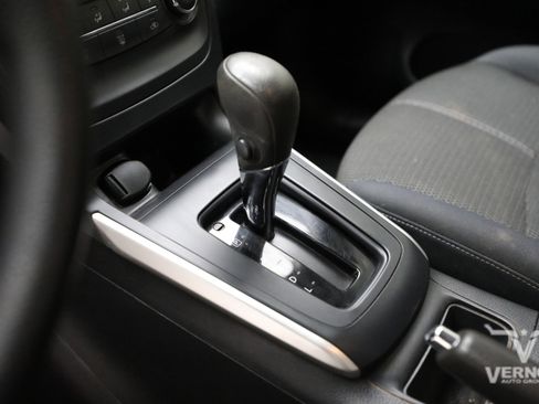 Used 2016 Nissan Sentra S image 15