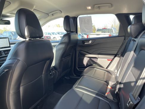 Certified 2024 Ford Escape Platinum AWD/4WD image 12
