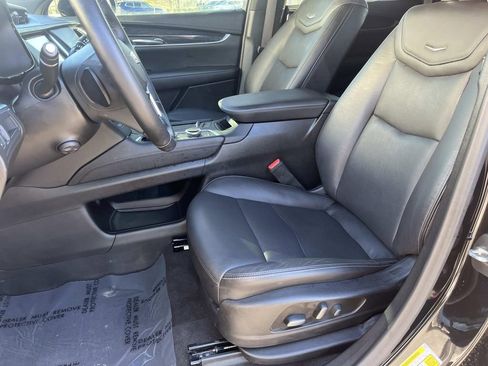 Certified 2022 Cadillac XT5 Premium Luxury image 22