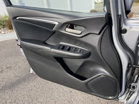 Used 2017 Honda Fit LX image 17