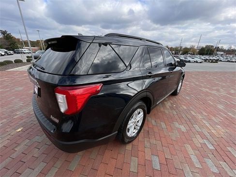 Used 2022 Ford Explorer XLT w/ Equipment Group 202A image 36