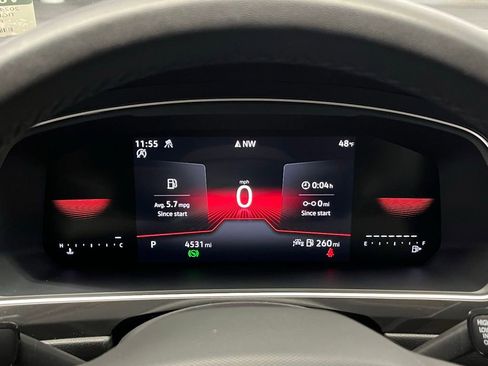 Used 2024 Volkswagen Tiguan SE R-Line image 23