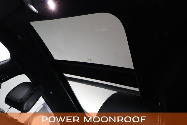 Used 2025 Chrysler Pacifica Limited FWD image 23