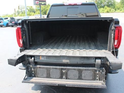 Used 2022 GMC Sierra 1500 Denali w/ Technology Package AWD/4WD image 29