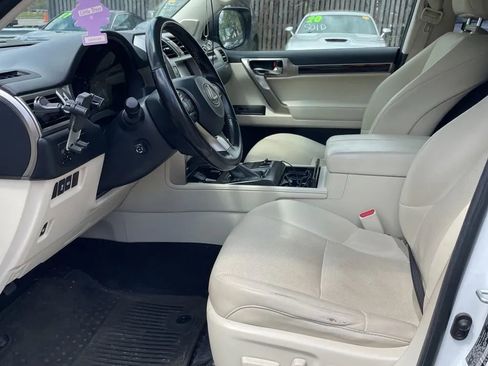 Used 2020 Lexus GX 460 AWD/4WD image 2