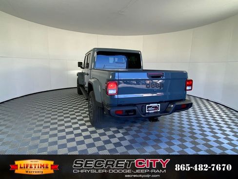 New 2026 Jeep Gladiator Sport image 5