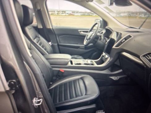 Used 2023 Ford Edge SEL w/ Convenience Package image 16
