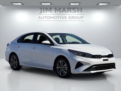 Used 2024 Kia Forte LXS FWD image 8