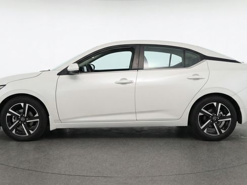 Used 2025 Nissan Sentra SV FWD image 5