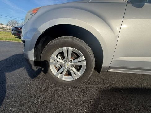 Used 2017 Chevrolet Equinox LS image 10