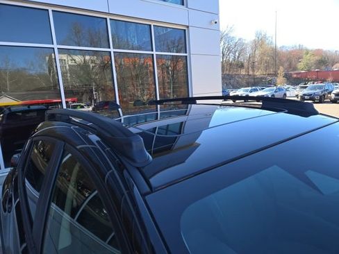 Used 2024 Subaru Crosstrek 2.0i Premium image 12