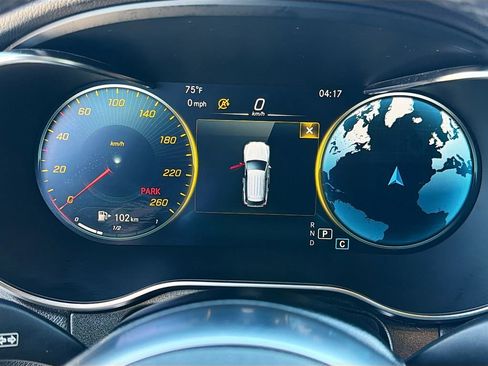 Used 2022 Mercedes-Benz GLC 300 image 38