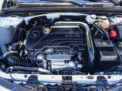 Used 2024 Chevrolet Malibu LT image 31