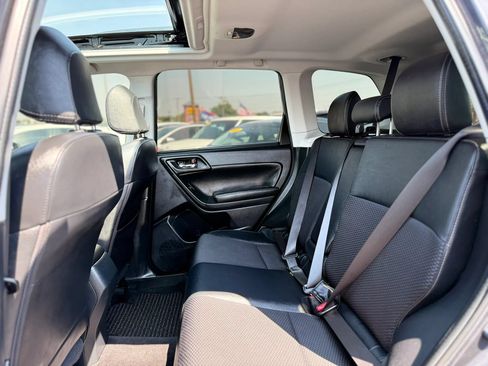 Used 2018 Subaru Forester 2.5i Premium AWD/4WD image 19