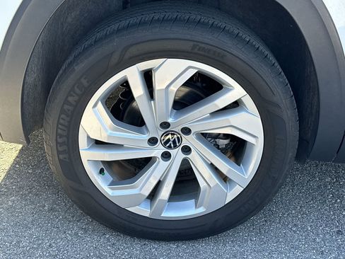 Used 2023 Volkswagen Atlas SE image 14