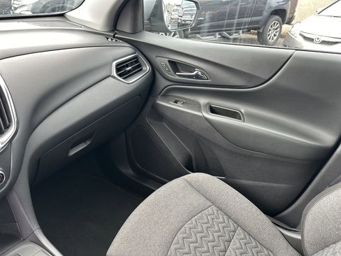 Used 2024 Chevrolet Equinox LT image 24