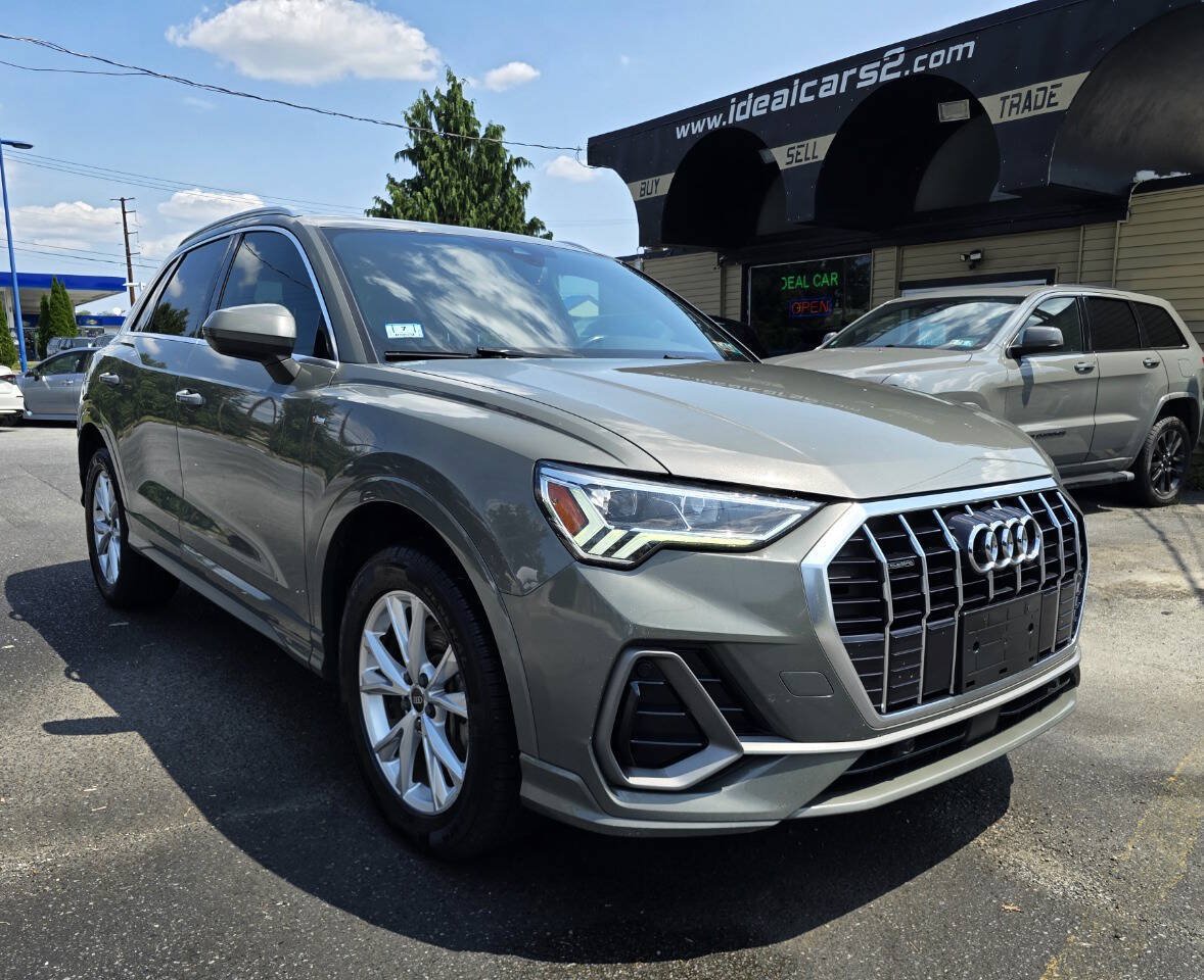 Used 2021 Audi Q3 2.0T Premium Plus w/ Premium Plus Package AWD/4WD image 1