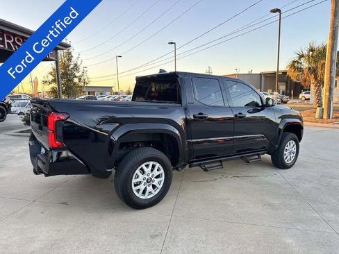 Used 2025 Toyota Tacoma SR5 image 8