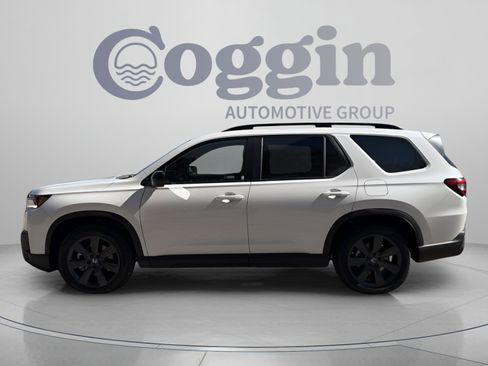New 2026 Honda Pilot Sport image 4