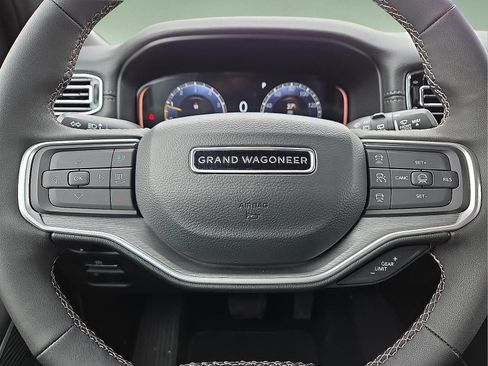 New 2026 Jeep Grand Wagoneer L Limited w/ 8-Passenger Seating Package AWD/4WD image 24