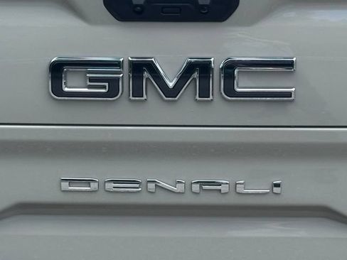 Used 2026 GMC Sierra 1500 Denali Ultimate AWD/4WD image 11