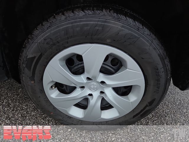 Certified 2025 Toyota RAV4 LE AWD/4WD image 22