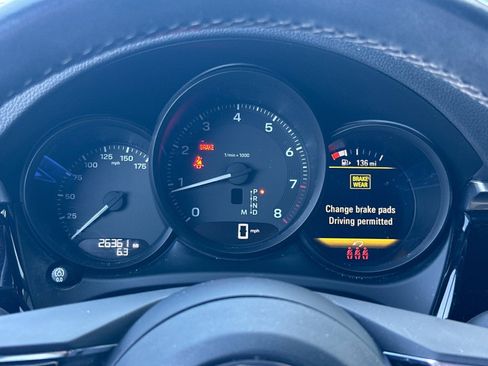 Used 2022 Porsche Macan AWD/4WD image 24