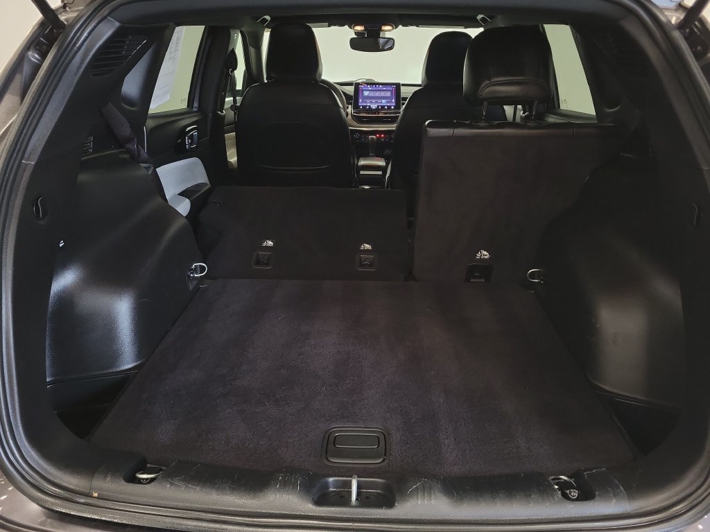 Used 2024 Jeep Compass Limited AWD/4WD image 24