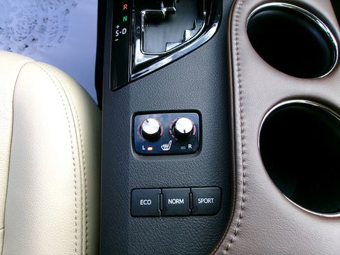 Used 2015 Toyota Avalon XLE Touring image 20