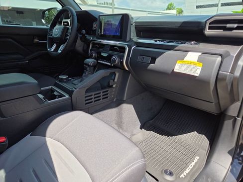 Used 2026 Toyota Tacoma TRD Sport AWD/4WD image 13