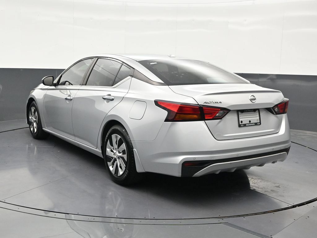 Used 2020 Nissan Altima 2.5 S w/ Driver Assist Package FWD image 3