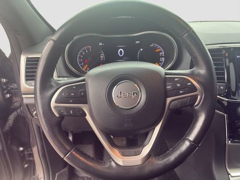 Used 2020 Jeep Grand Cherokee Limited AWD/4WD image 16