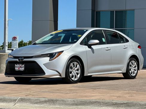 Certified 2023 Toyota Corolla LE FWD image 10