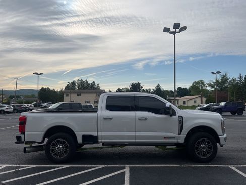 Used 2024 Ford F250 Limited w/ FX4 Off-Road Package AWD/4WD image 6