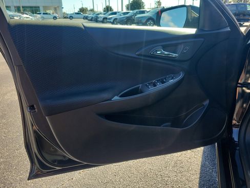 Used 2024 Chevrolet Malibu LT image 17