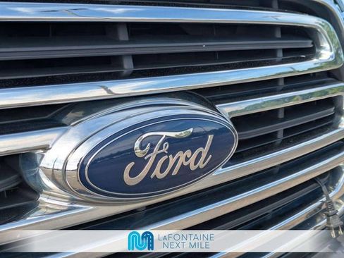 Used 2015 Ford Transit 150 XLT RWD image 9