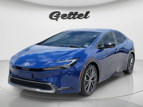 Certified 2023 Toyota Prius XLE FWD image 1